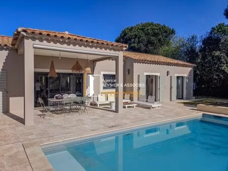 villa de luxe de 6 pièces en vente le plan-de-la-tour  provence-alpes-côte d'azur