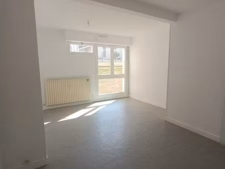 location appartement 1 pièce 25m² st brieuc 22000