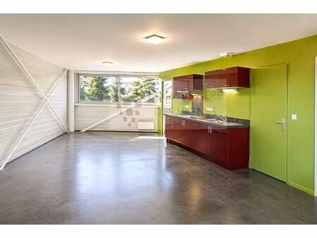 t3 avec parking couvert – idéalement situé à bè