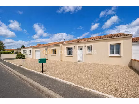 vente maison 5 pièces 110 m² à saint-michel-en-l'herm (85580)  299 000 €