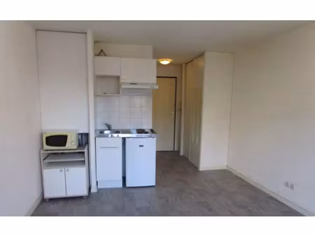 location appartement 1 pièce 24 m² à bordeaux (33000)