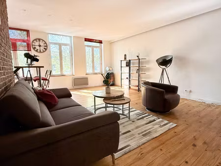 lille bld victor hugo-magnifique t3 baigné de soleil !