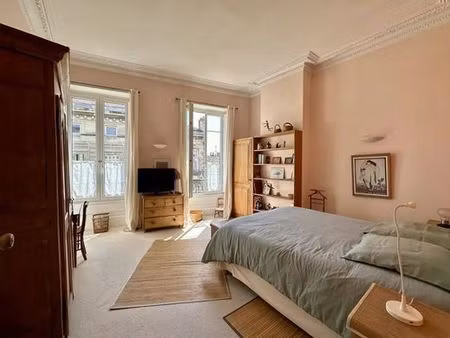appartement de prestige de 132 m2 en vente bordeaux  france