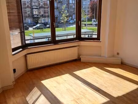 appartement 2 ch. avec terrasse à liège