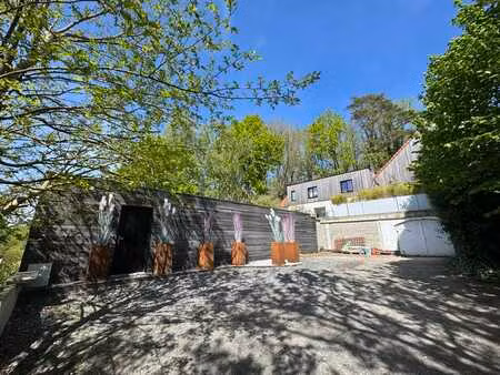 maison 4 ch. 486 m² à rhode-saint-genèse  grand jardin