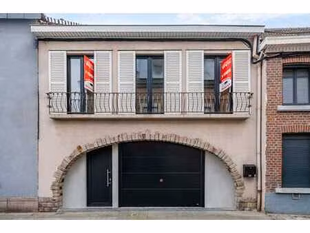 maison 2 chambres avec 2 terrasses  garage et possibilité de
