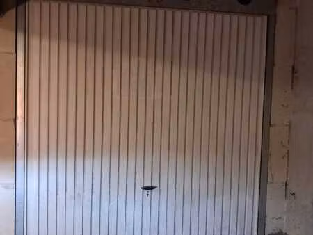 garage fermé à louer sur nivelles