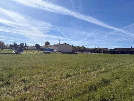 terrain constructible viabilisé à vendre
