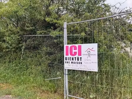 terrain constructible viabilisé à vendre