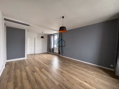 appartement 2 pieces - centre ville de charquemont