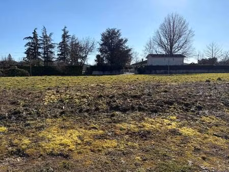 terrain constructible viabilisé à vendre