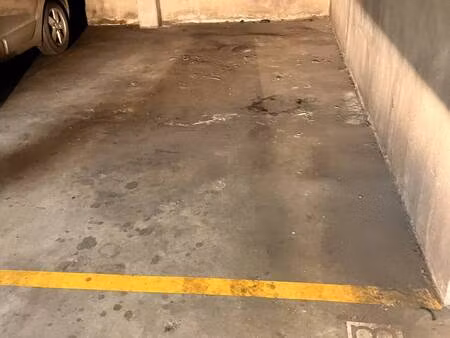 parking à louer