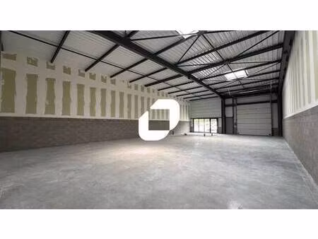 local d'activités à louer