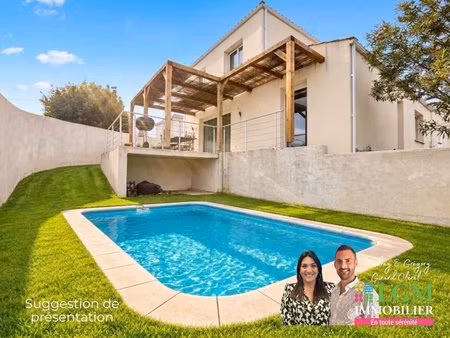 maison avec vie en rez de chaussée de 134m²  garage  proche des commerces  un luxe au...