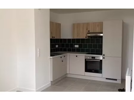 location appartement  m² t-2 à armentières  640 €