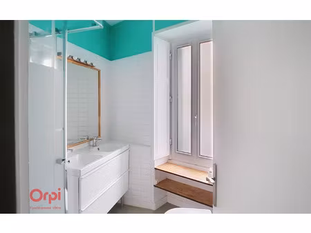 location appartement  64.99 m² t-3 à nantes  990 €