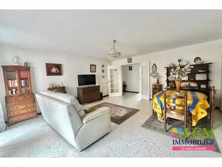 nîmes - spacieux appartement jean jaurès