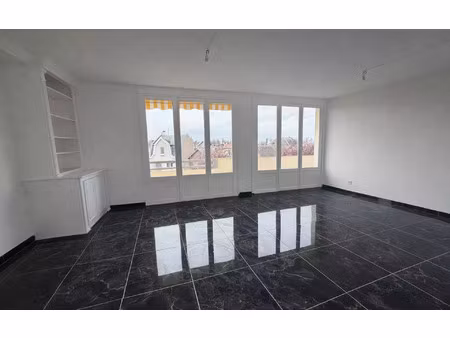 location appartement  m² t-4 à saint-quentin  995 €