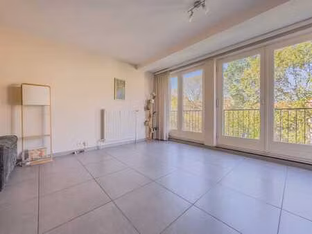 appartement 2 chambres lumineux schaerbeek