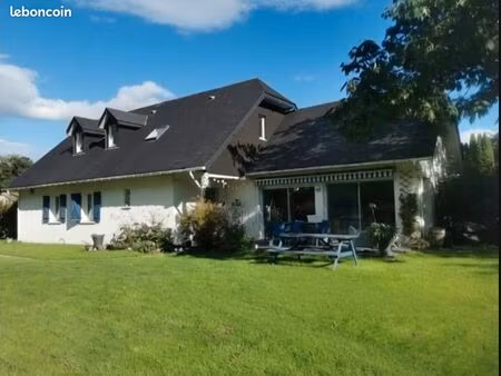 maison unique  vue imprenable sur golf et nature