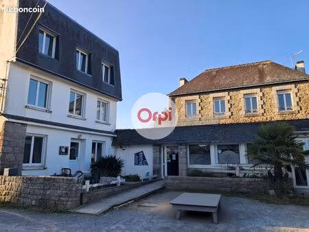 maison 11 pièces 450 m²