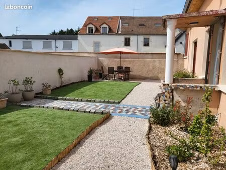 ◊ t3 meublé 92 m² + jardin? + parking – centrebeaune