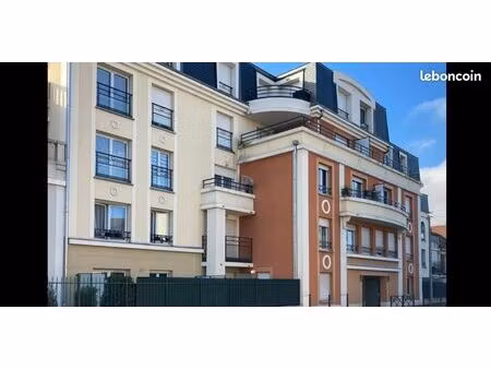 location f1 35m2 franconville