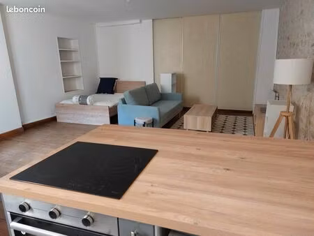 à louer niort – studio meublé 37m2