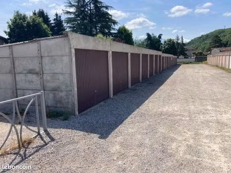 location de garage renage