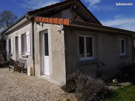 loue maison 50m² à loivre