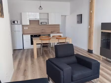 à louer – t3 meublé 58 m² avec terrasse– refait à neuf – 2ᵉ étage