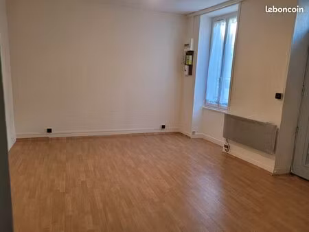 studio bourges proche place saint bonnet