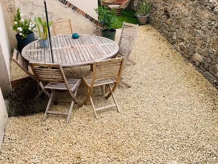 a louer t2 meublé lumineux et calme entièrement refait à neuf  45m2