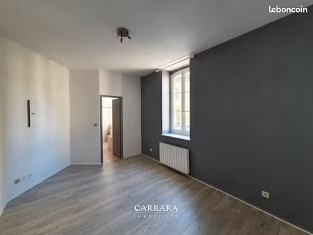 studio 1 pièce 22 m²