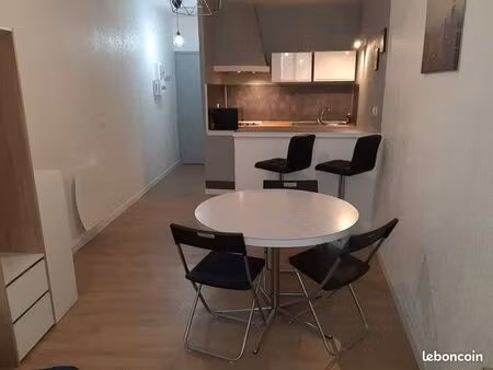 studio 1 pièce 31 m²