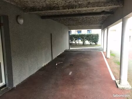 location parking couvert