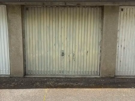 garage à louer