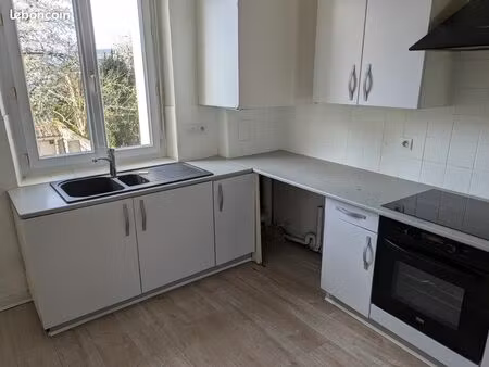 t3 lumineux 146 rue eblé