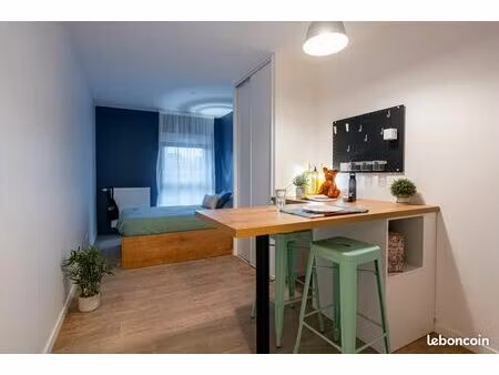 chambre 1 pièce 12 m²