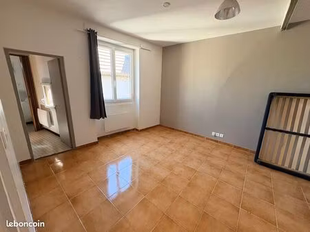 appartement f2 de 34m2 en centre ville de corbeil-essonnes