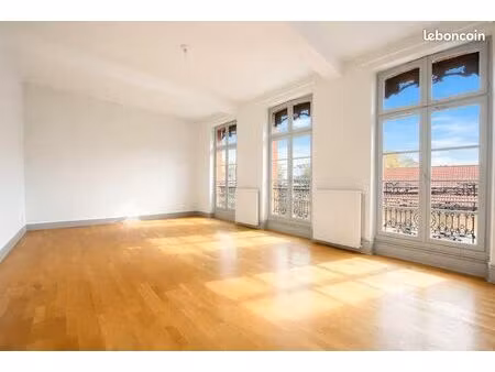appartement 4 pièces 154 m²