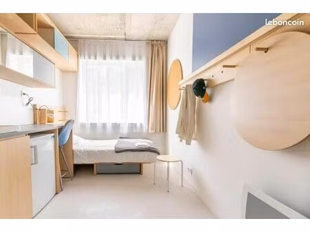 studio 1 pièce 13 m²