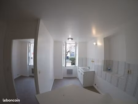 t2 - 400 euros - 36 m²