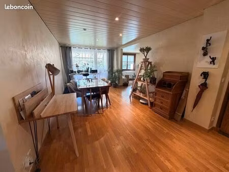 appartement meublé t3 au centre-ville de valleiry