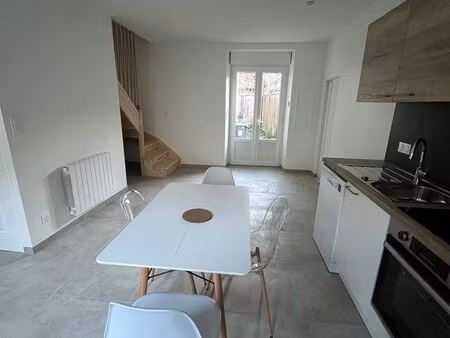 maison meublée bourgd’evran- 3 pièces