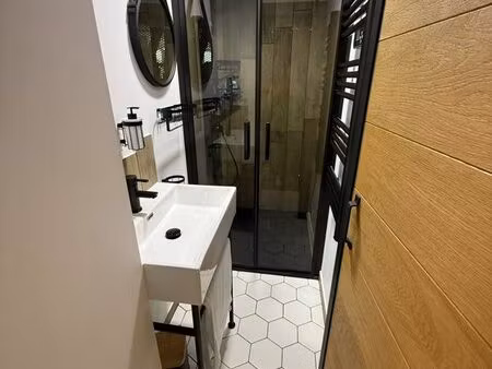 chambre meublée chez l’habitant en bordure de forêt