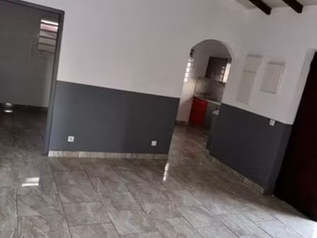haut de villa t4 – vue mer – baillif – 980 charges comprises