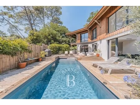 villa de luxe à vendre dans le quartier le pyla