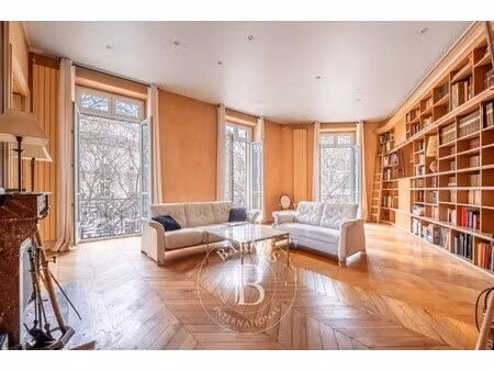 appartement de luxe à vendre dans le quartier monnaie