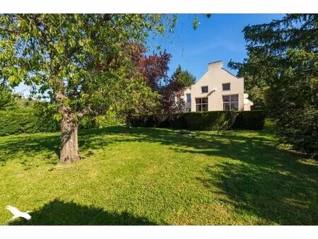 maison de luxe à vendre dans le quartier emy les pres